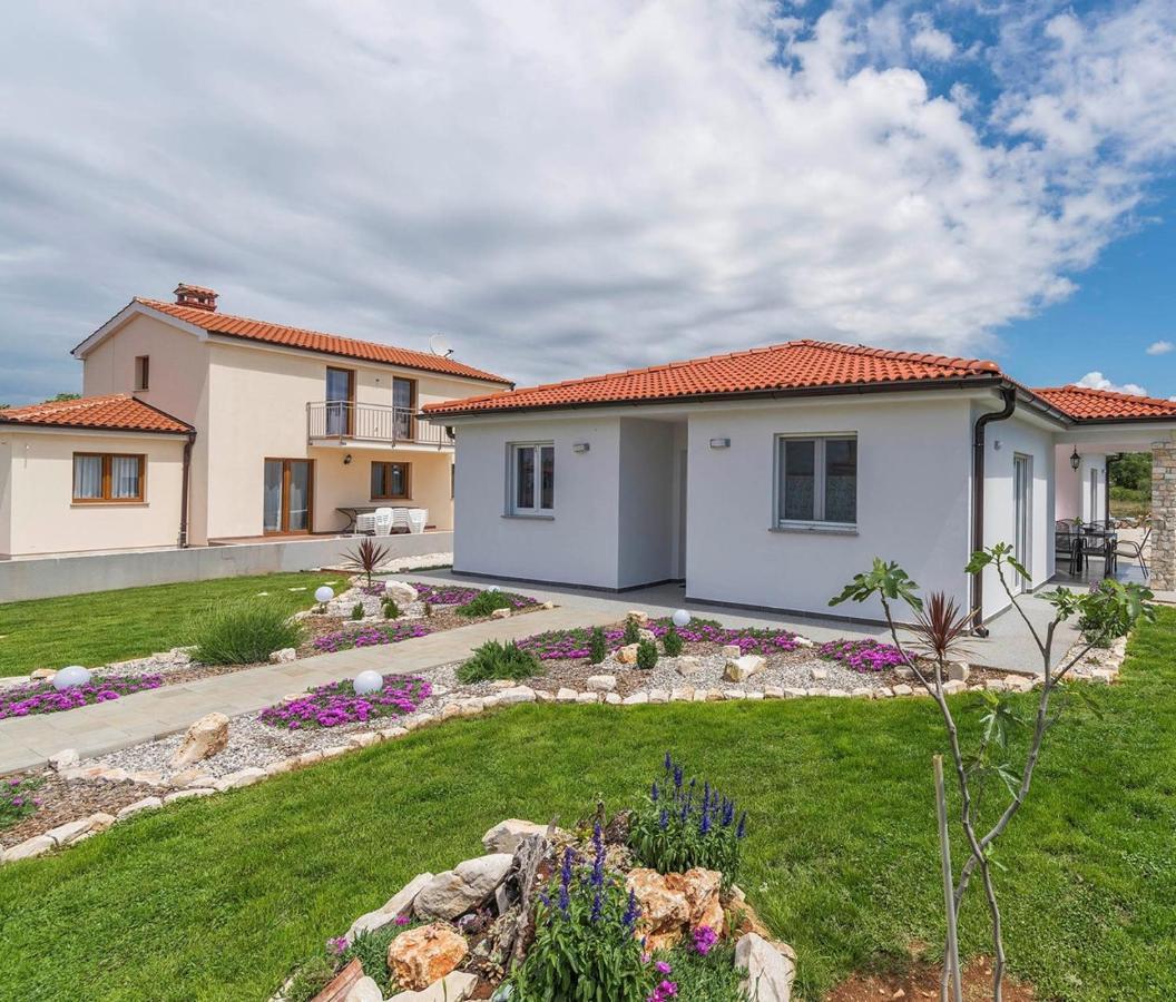 Villa Frontera Croatia Porec Exterior photo